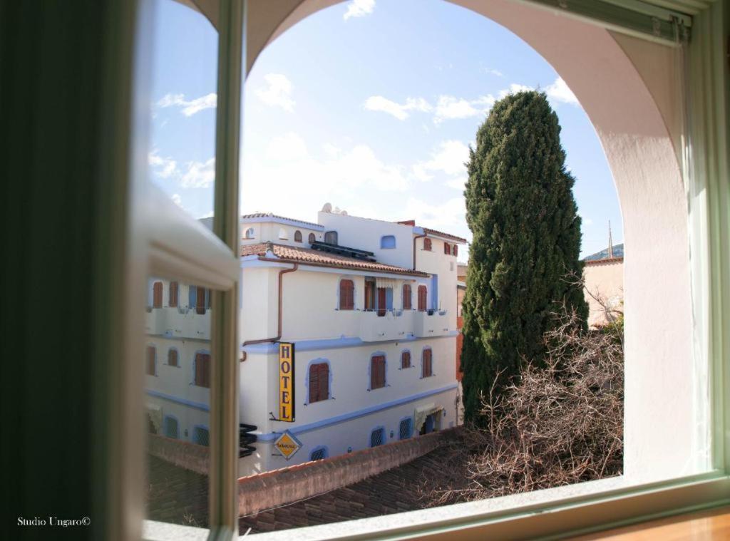 Hotel Su Barchile Orosei Luaran gambar